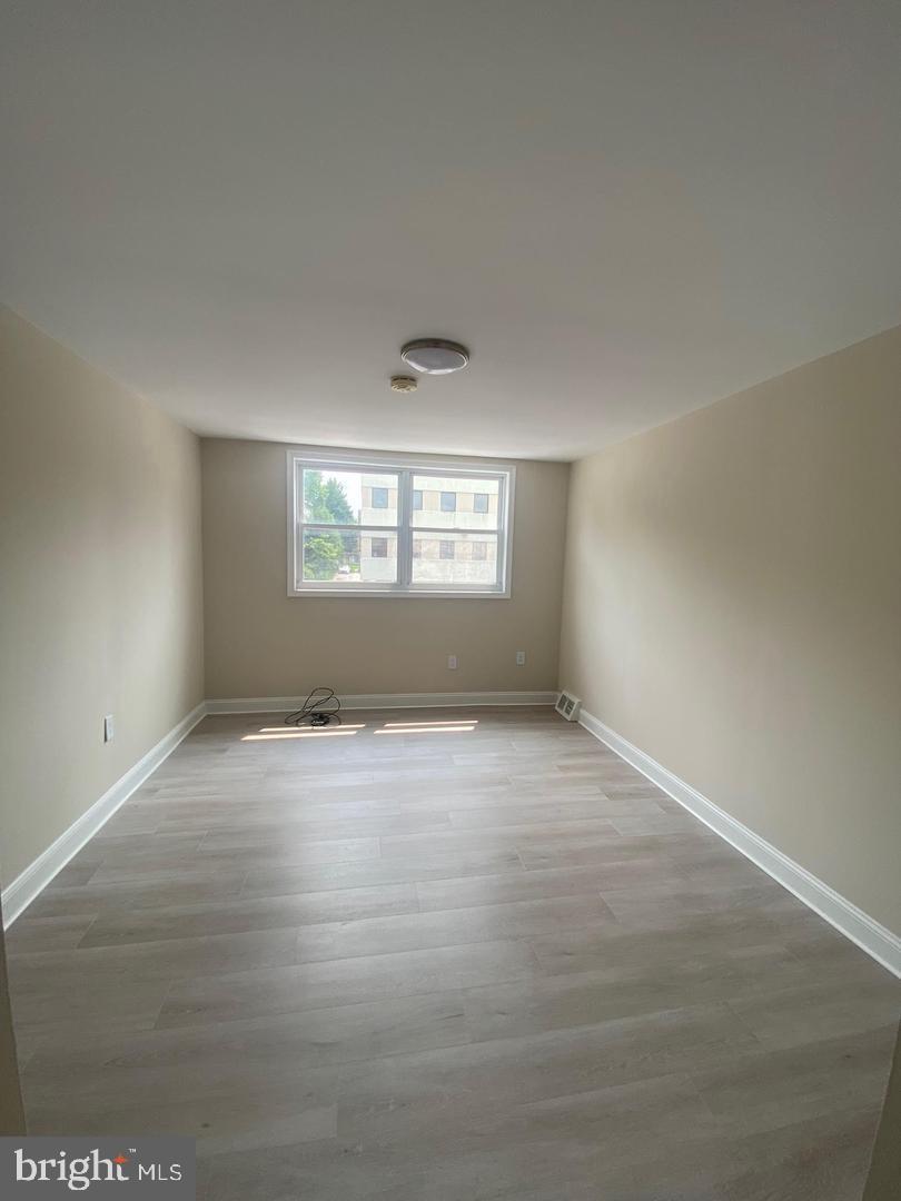 1207 County Line Rd #2nd Floor Property Photo 14
