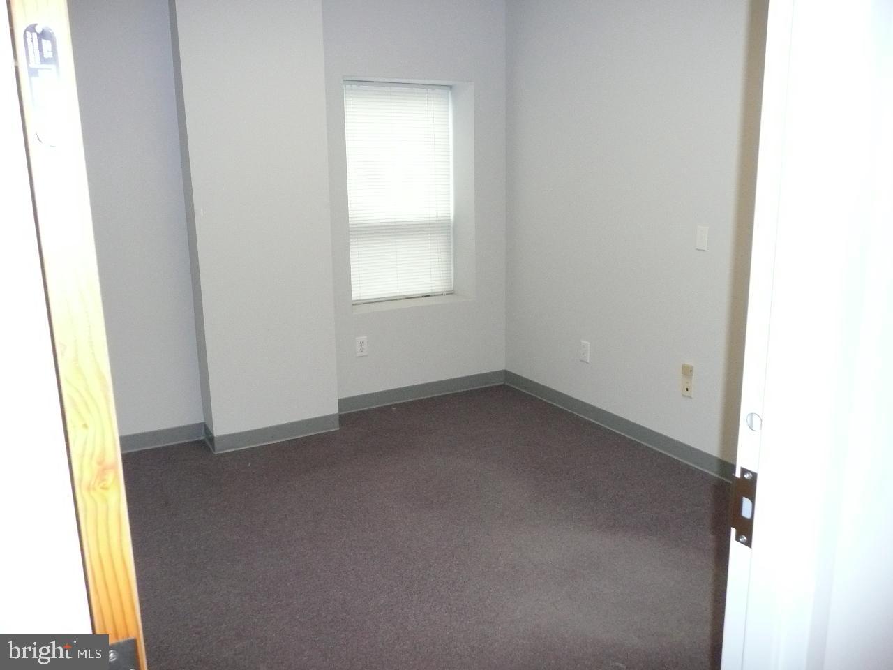 1250 Easton Rd #101 Property Photo 8