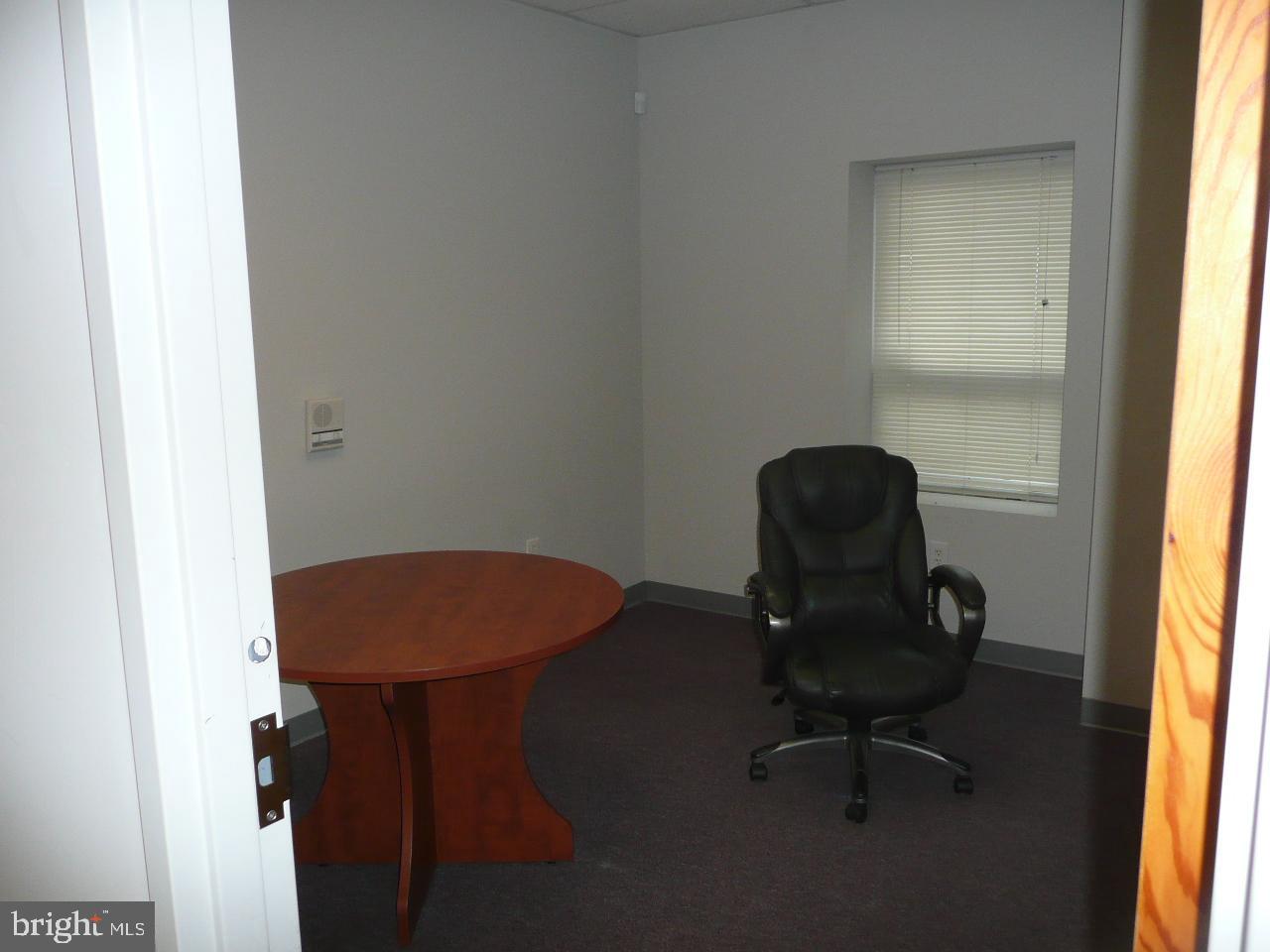 1250 Easton Rd #101 Property Photo 9