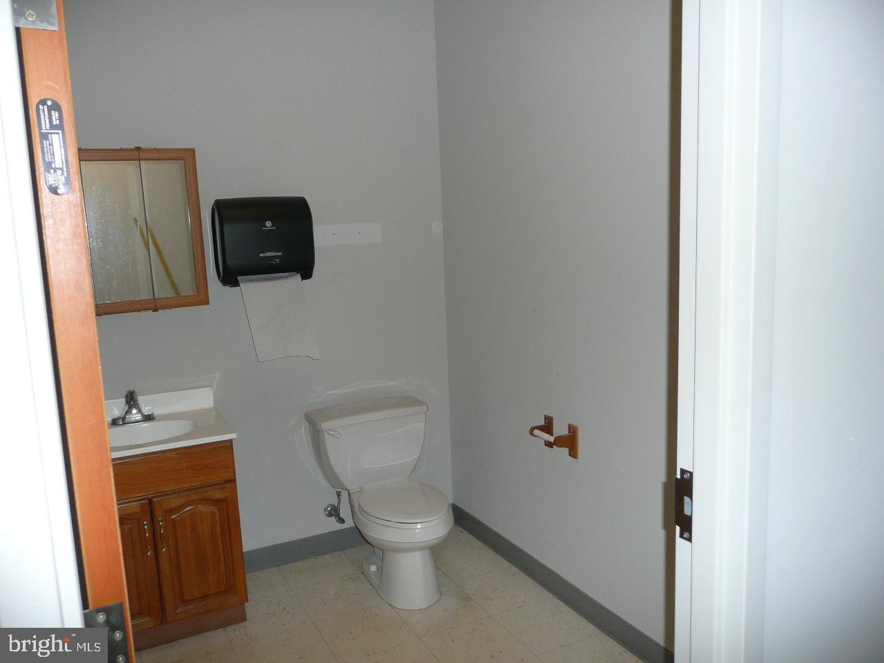 1250 Easton Rd #101 Property Photo 11