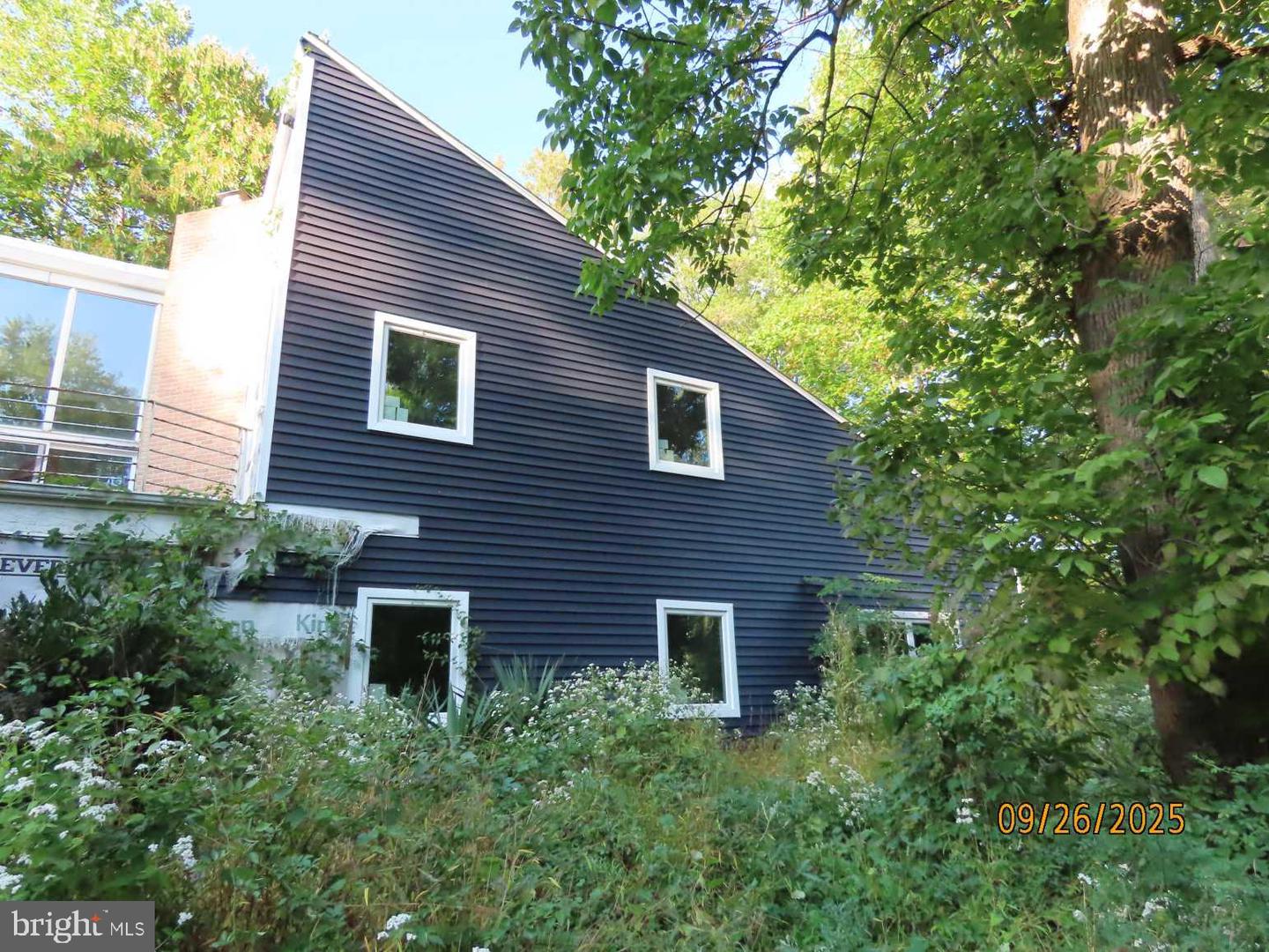 1710 Twining Rd Property Photo 2