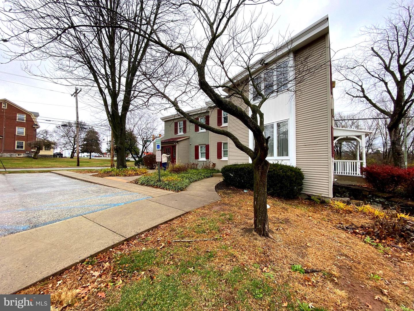 3774 RIDGE PIKE #GARDEN LEVEL SUITE Property Photo 1