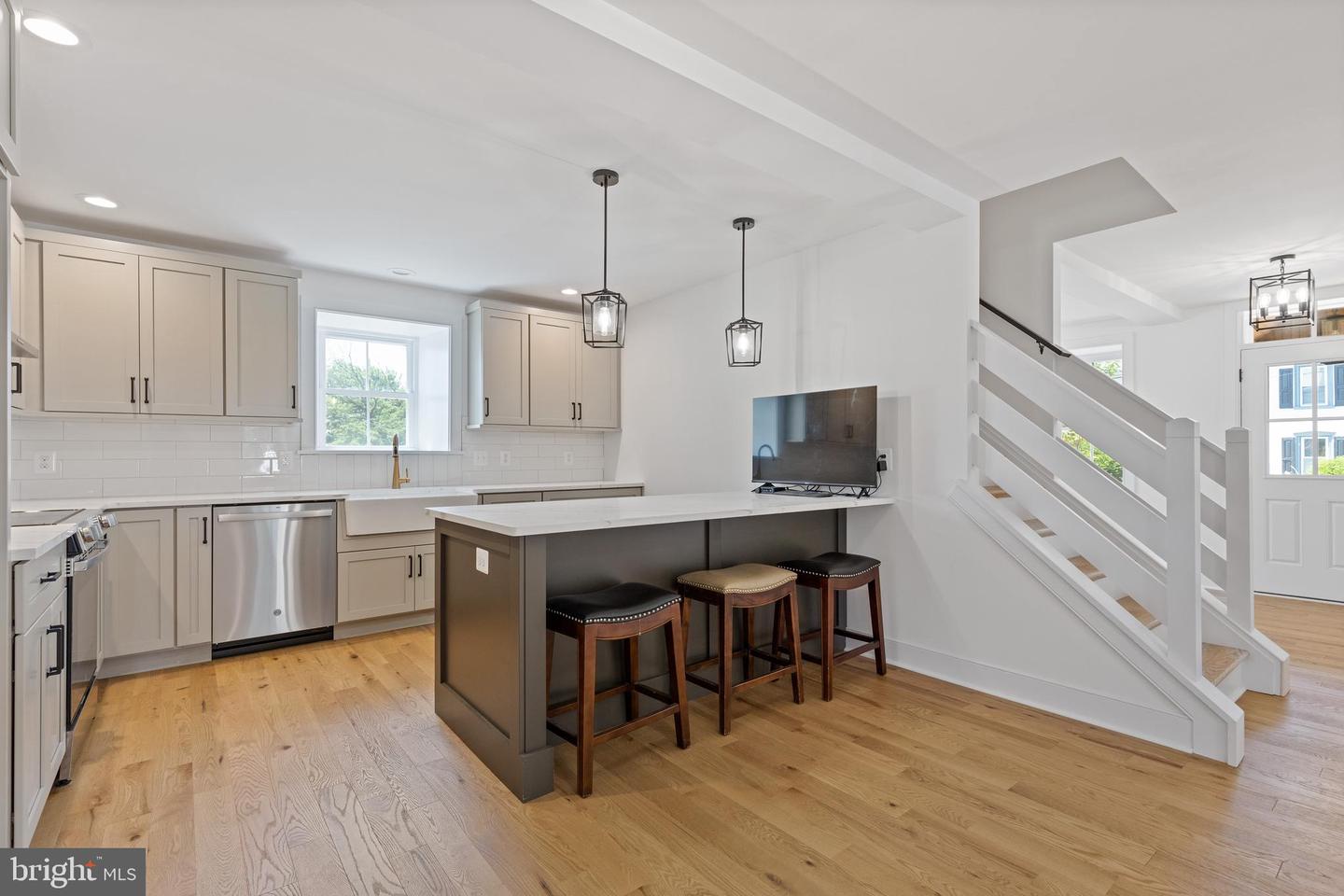 430 Asha Way Property Photo 14