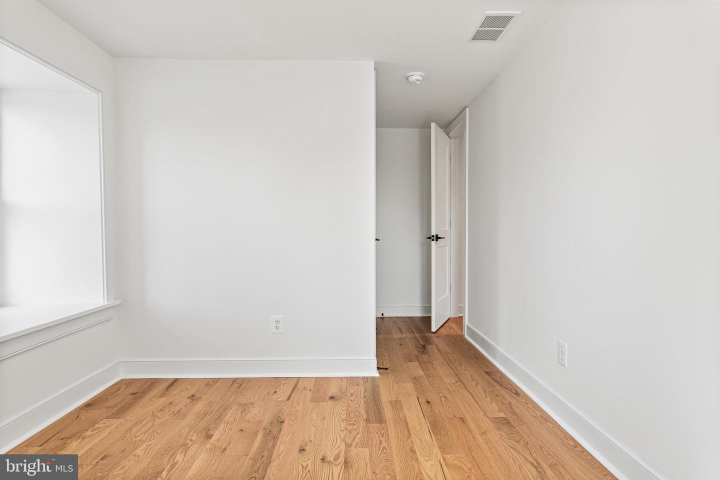 430 Asha Way Property Photo 31