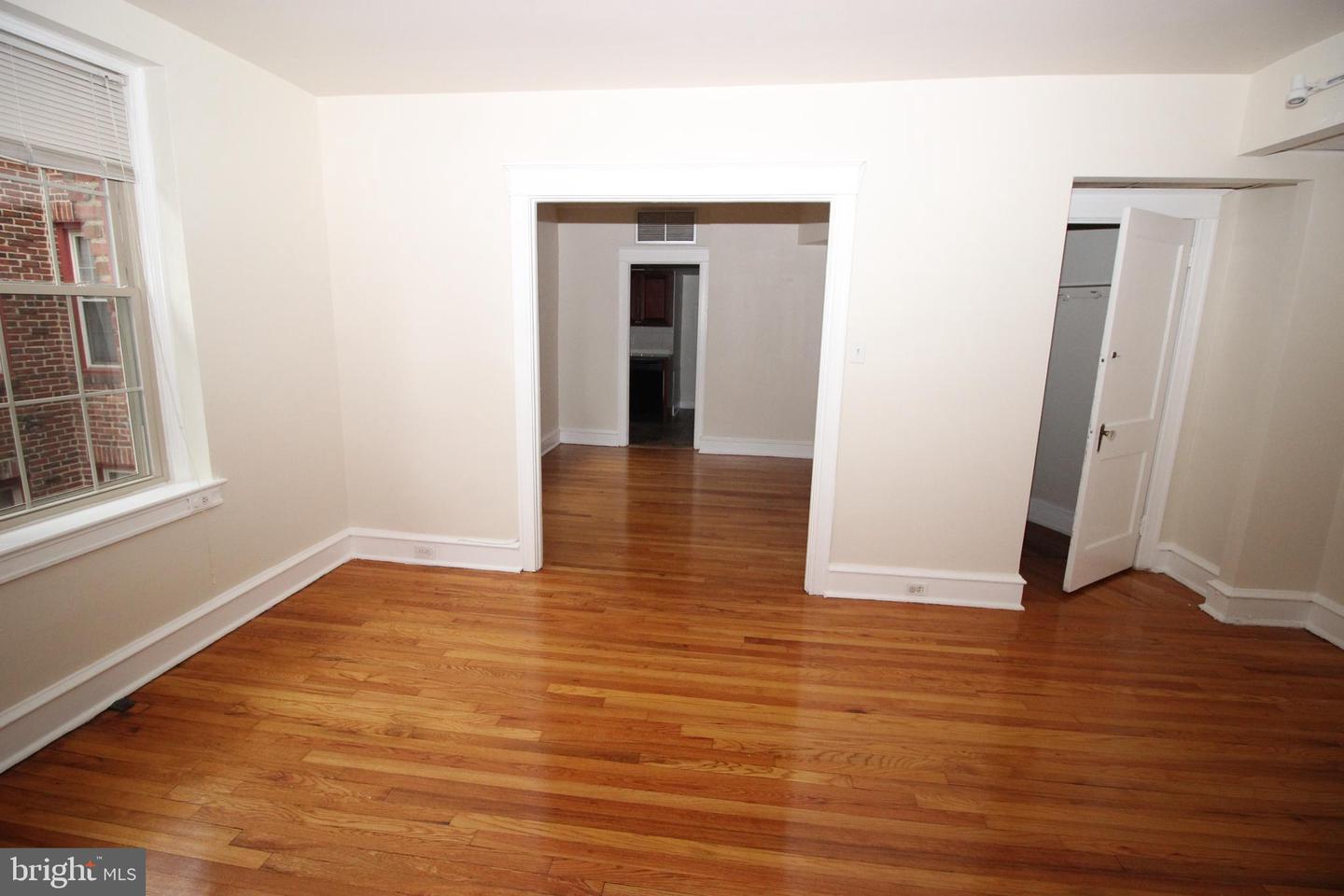 7876 Spring Ave #3fl Property Photo 7