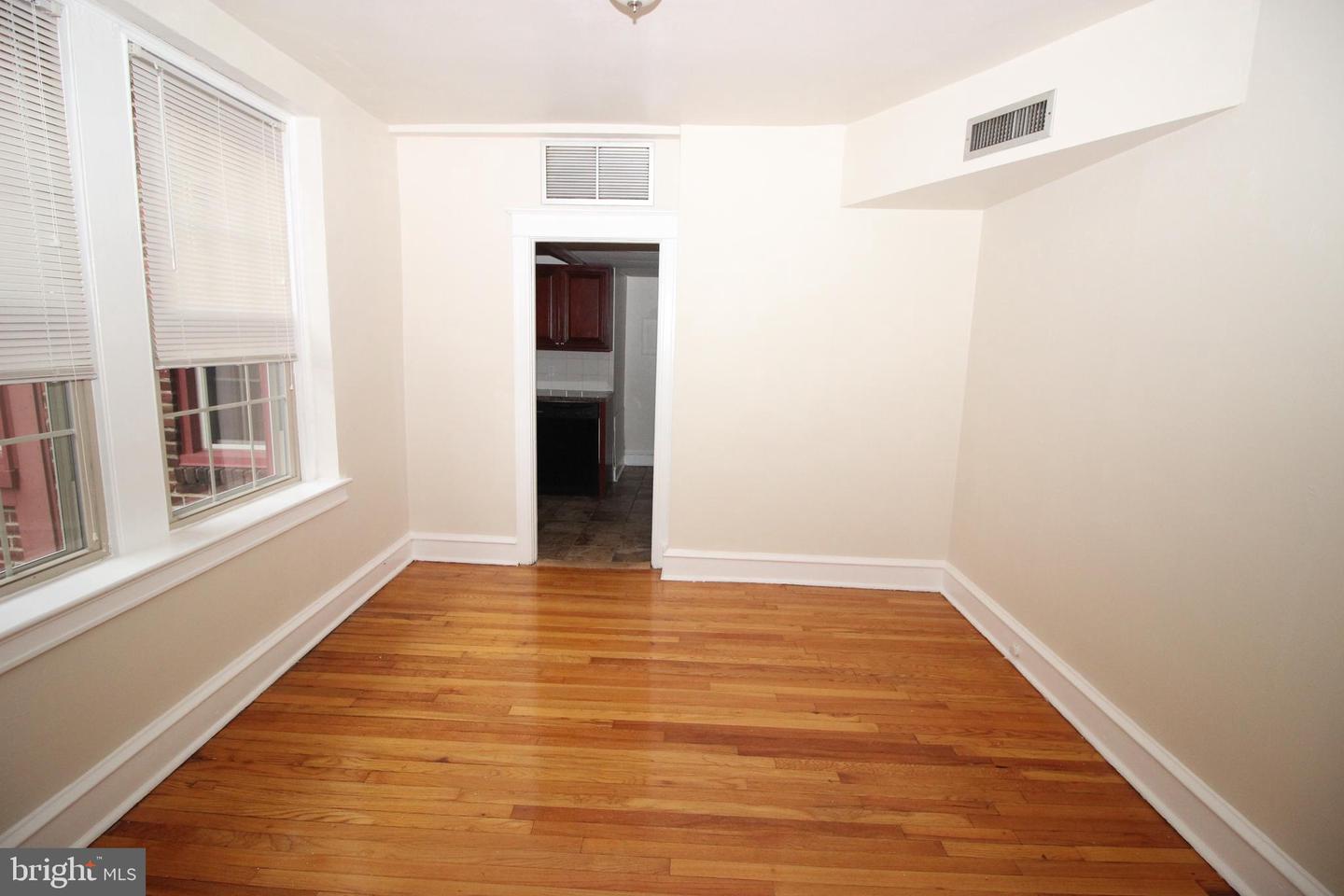 7876 Spring Ave #3fl Property Photo 8