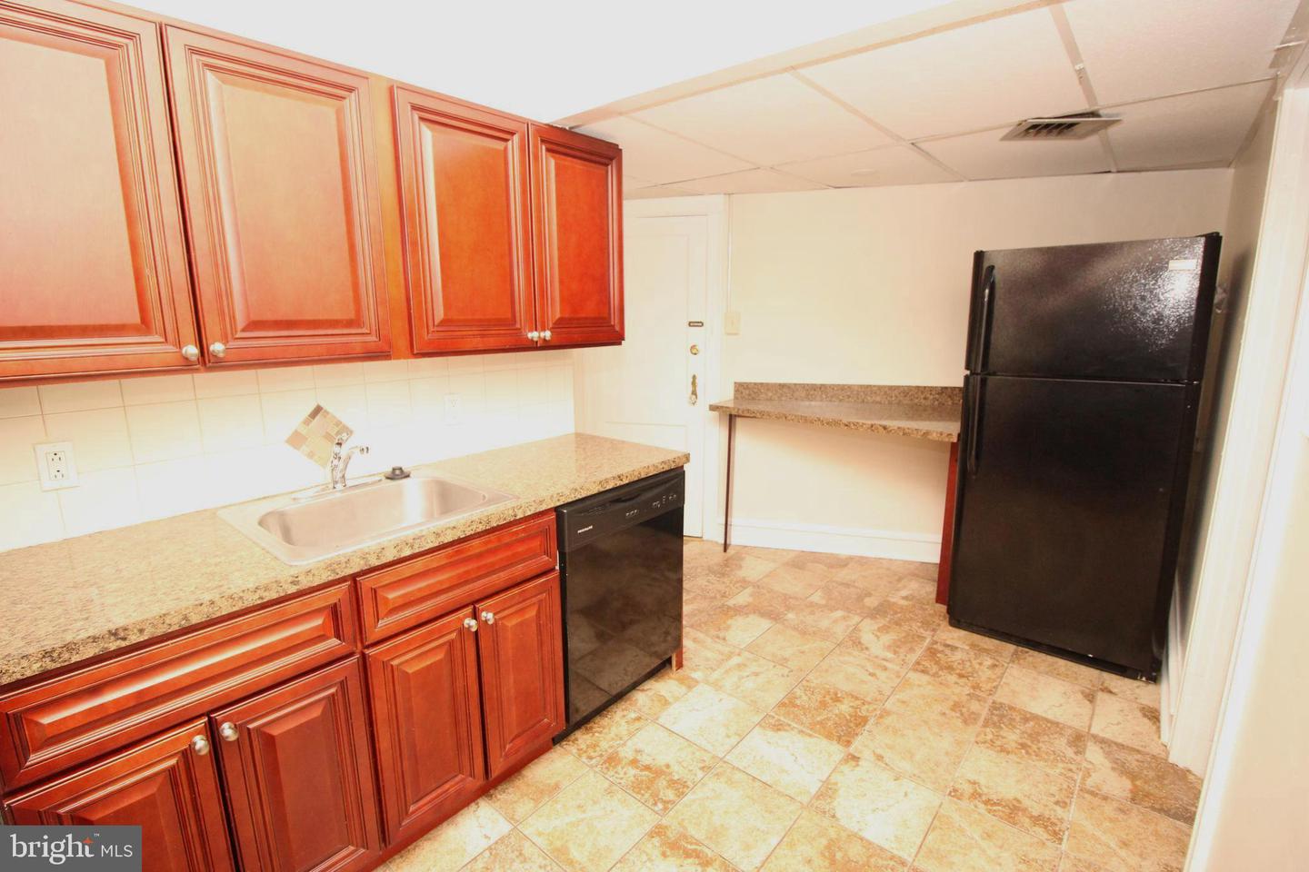 7876 Spring Ave #3fl Property Photo 11