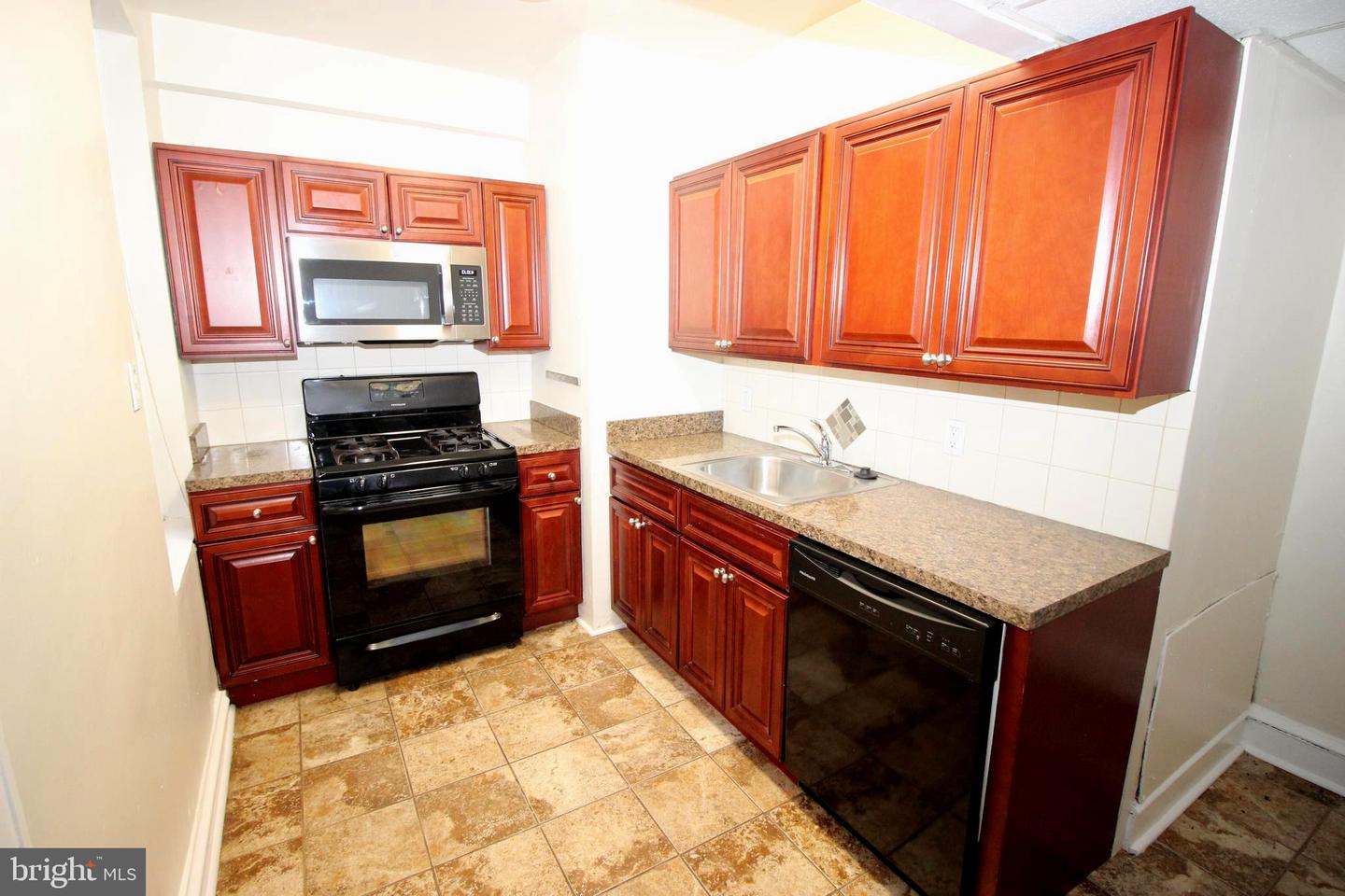 7876 Spring Ave #3fl Property Photo 12