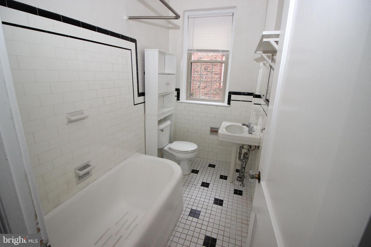 7876 Spring Ave #3fl Property Photo 18