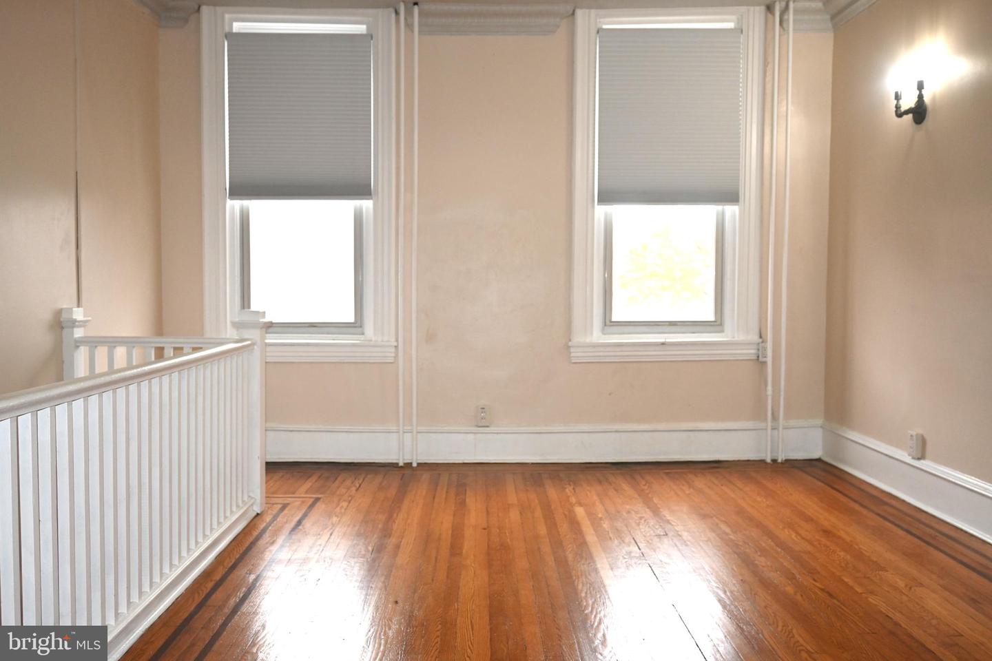 254 E Main St Property Photo 11