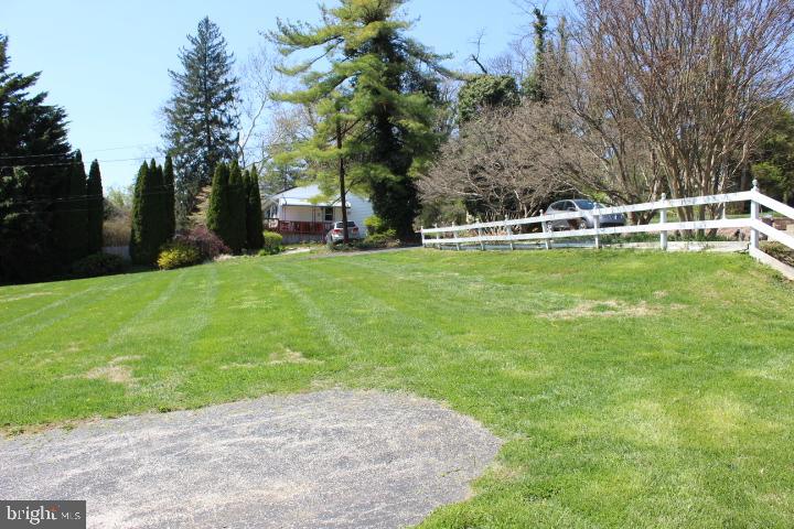 E Matsonford Rd Property Photo 2