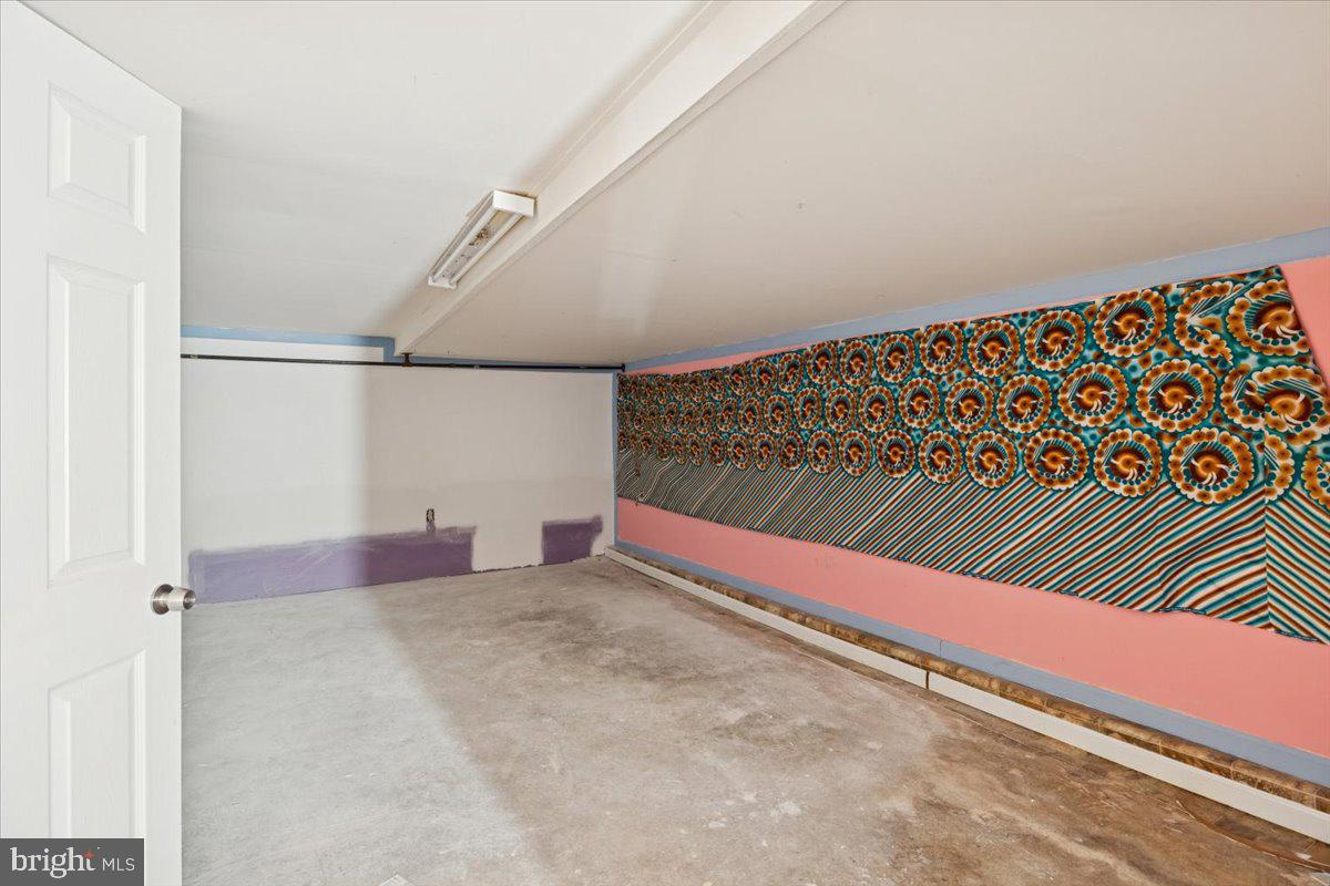 350 Montgomery Ave Property Photo 19