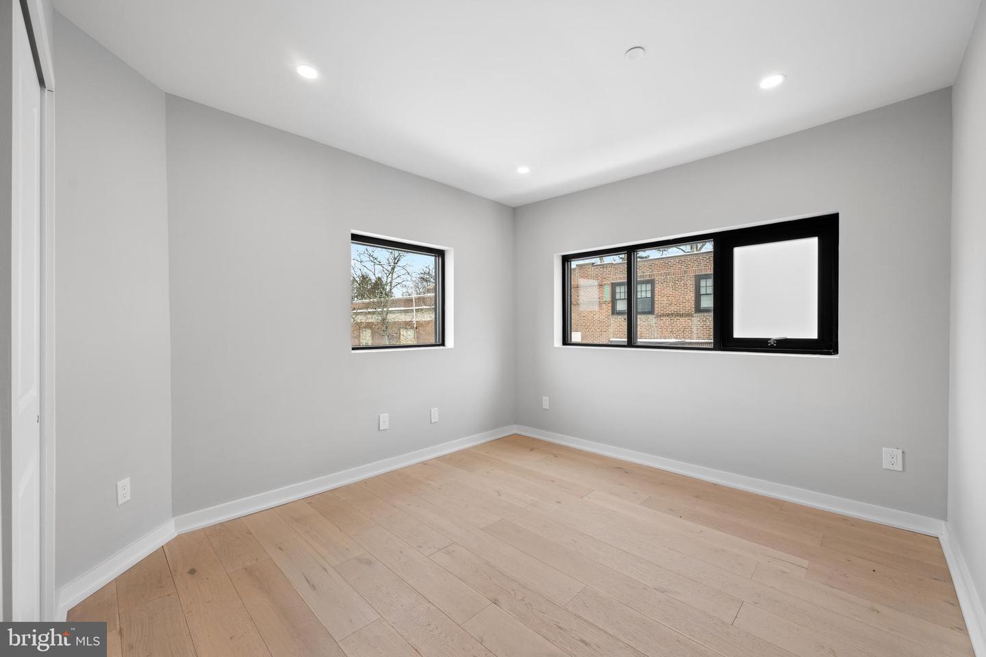 36 N Narberth Ave #2c Property Photo 8
