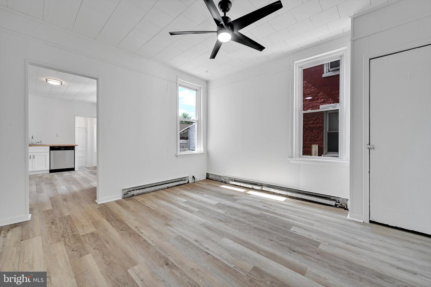 170 S Franklin St Property Photo 9