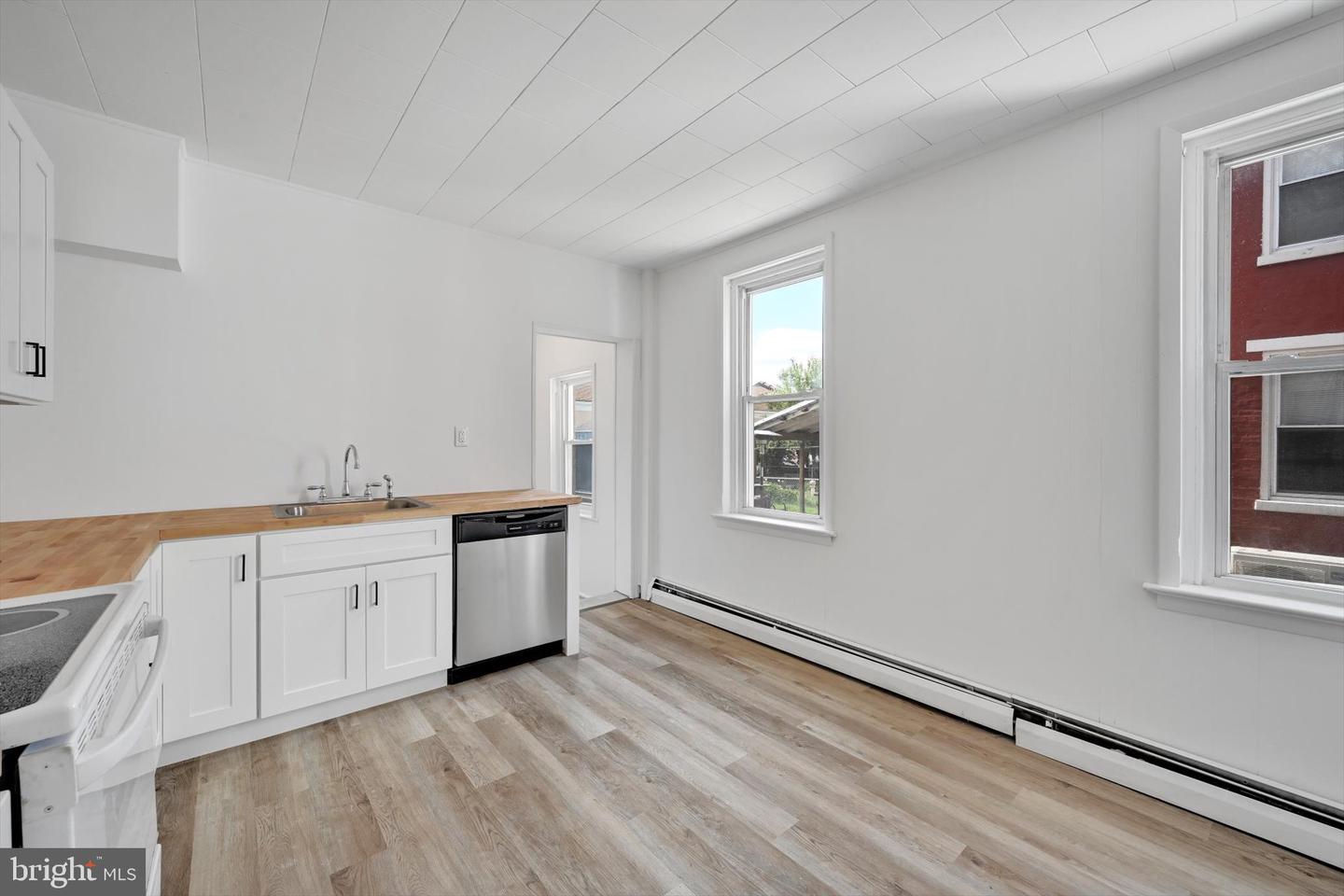170 S Franklin St Property Photo 12