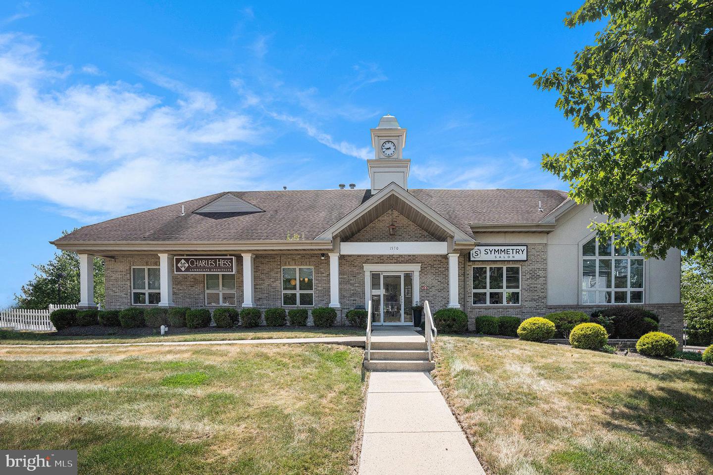 1570 Sumneytown Pike #b Property Photo 1