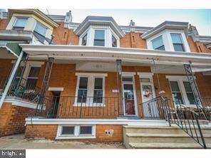 807 W Elm St Property Photo 1