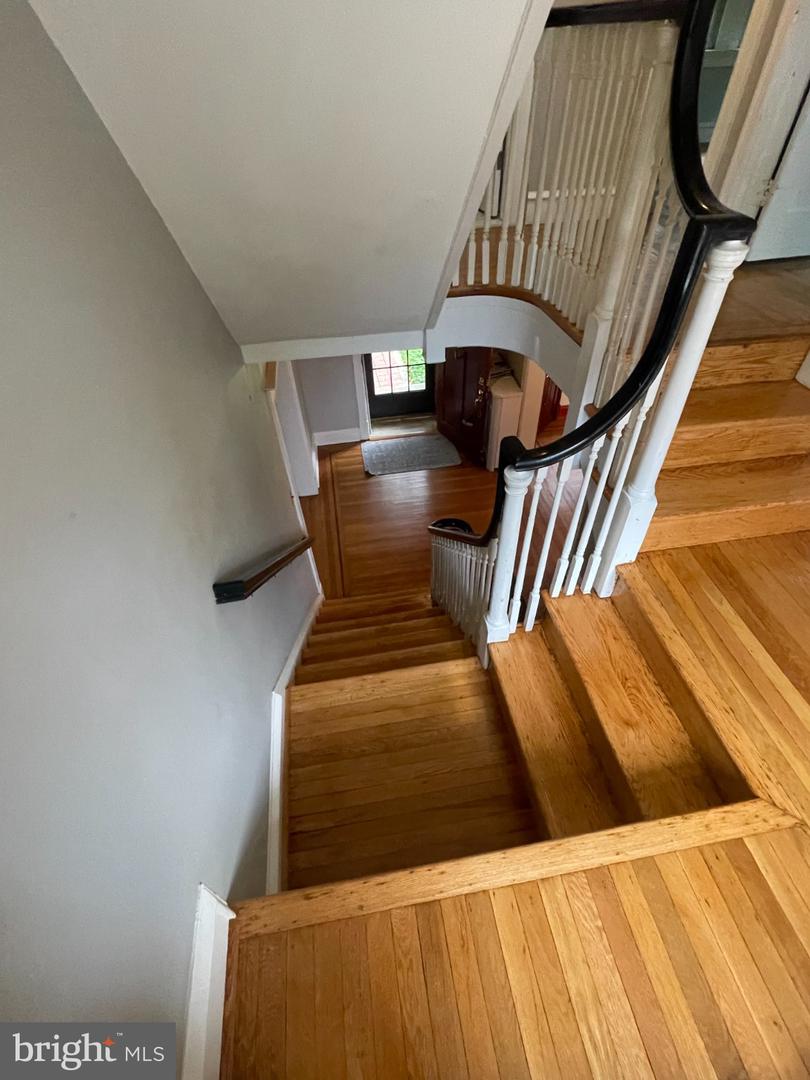 8128 Brookside Rd Property Photo 14