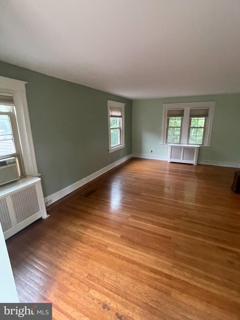 8128 Brookside Rd Property Photo 16