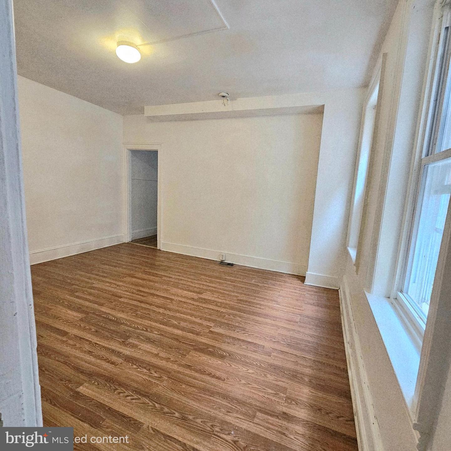103 Pearl St Property Photo 8