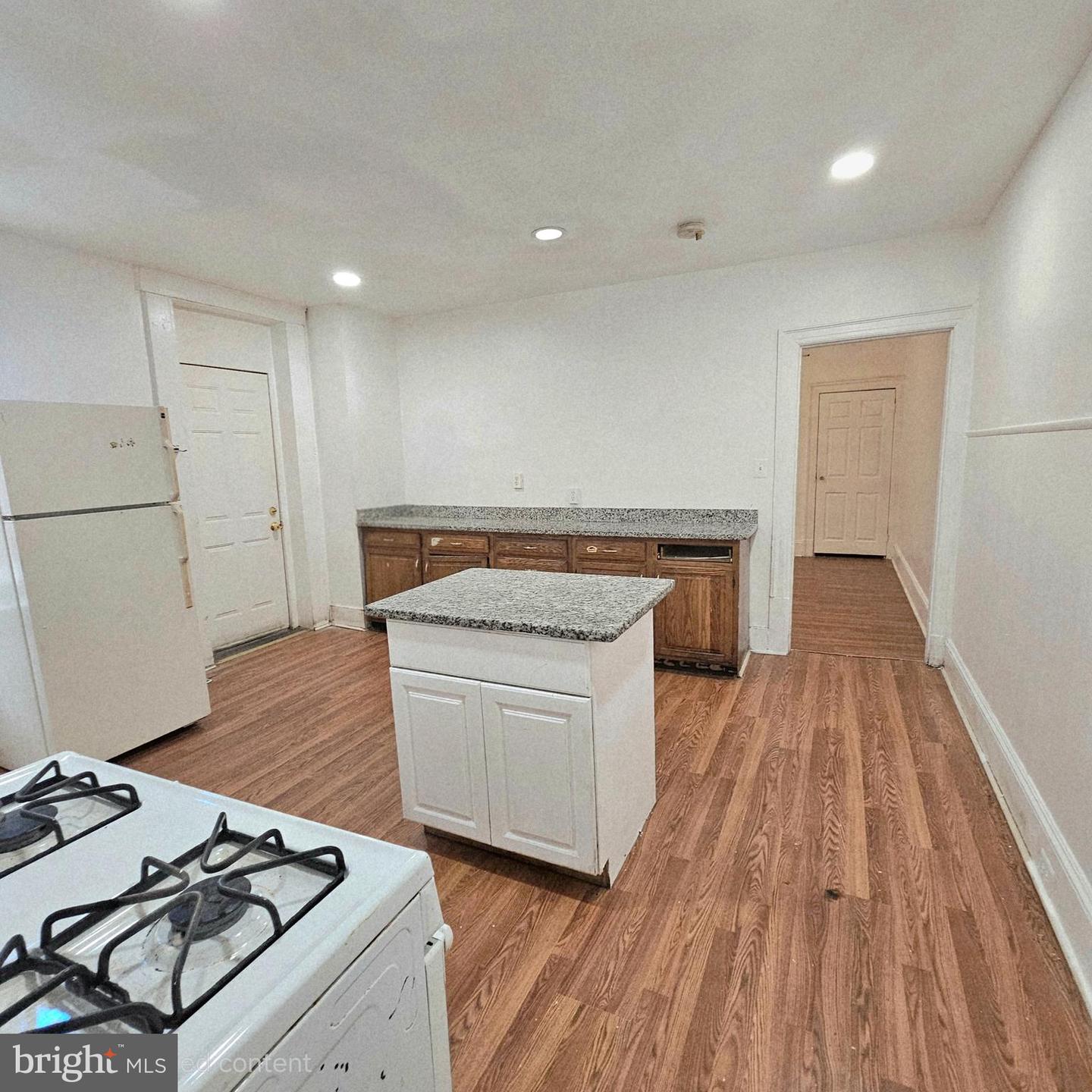 103 Pearl St Property Photo 13