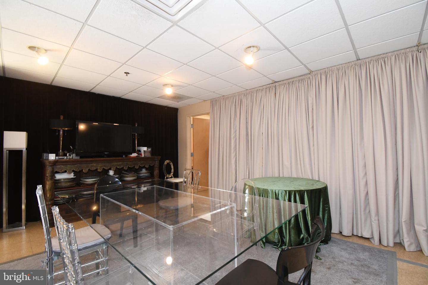 900 Schell Ln Property Photo 19