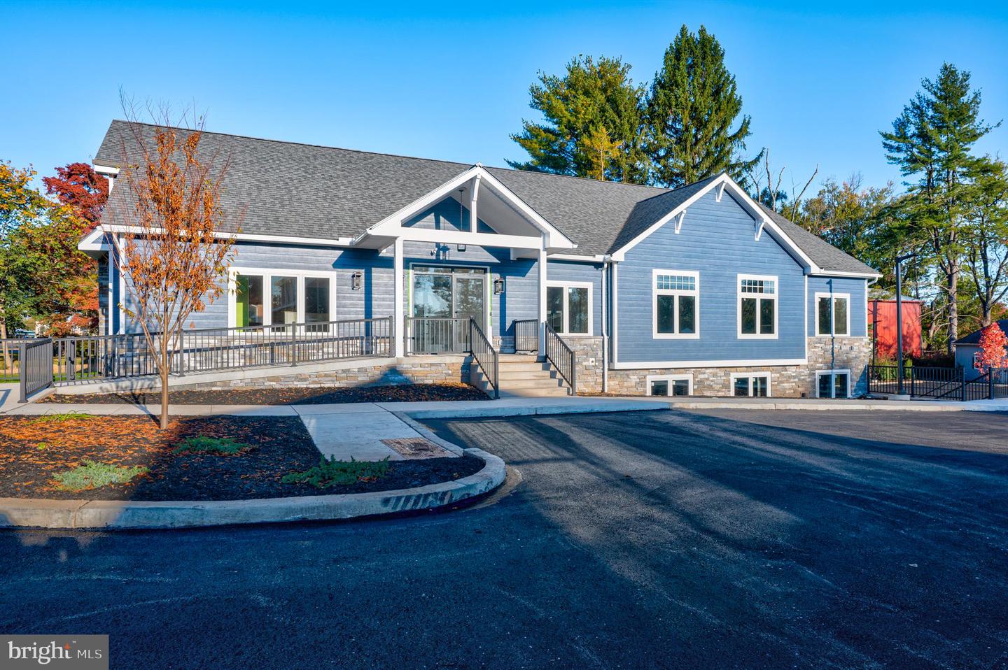 429 S Lewis Rd Property Photo 27