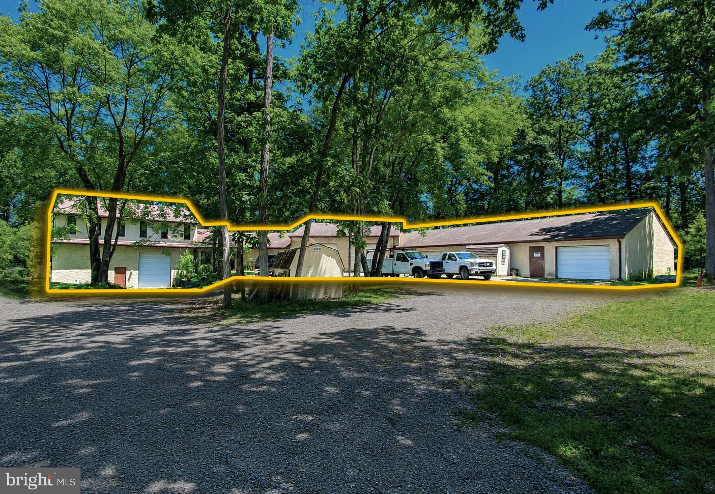 114 Airport Rd Property Photo 1