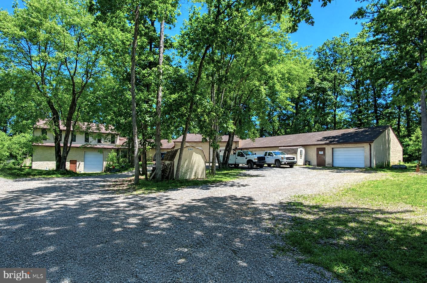 114 Airport Rd Property Photo 5