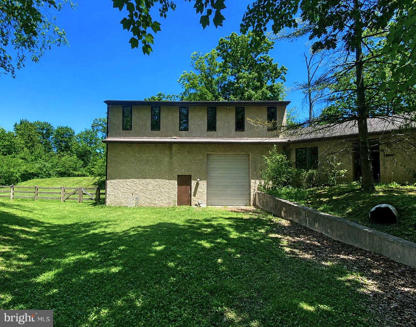 114 Airport Rd Property Photo 6