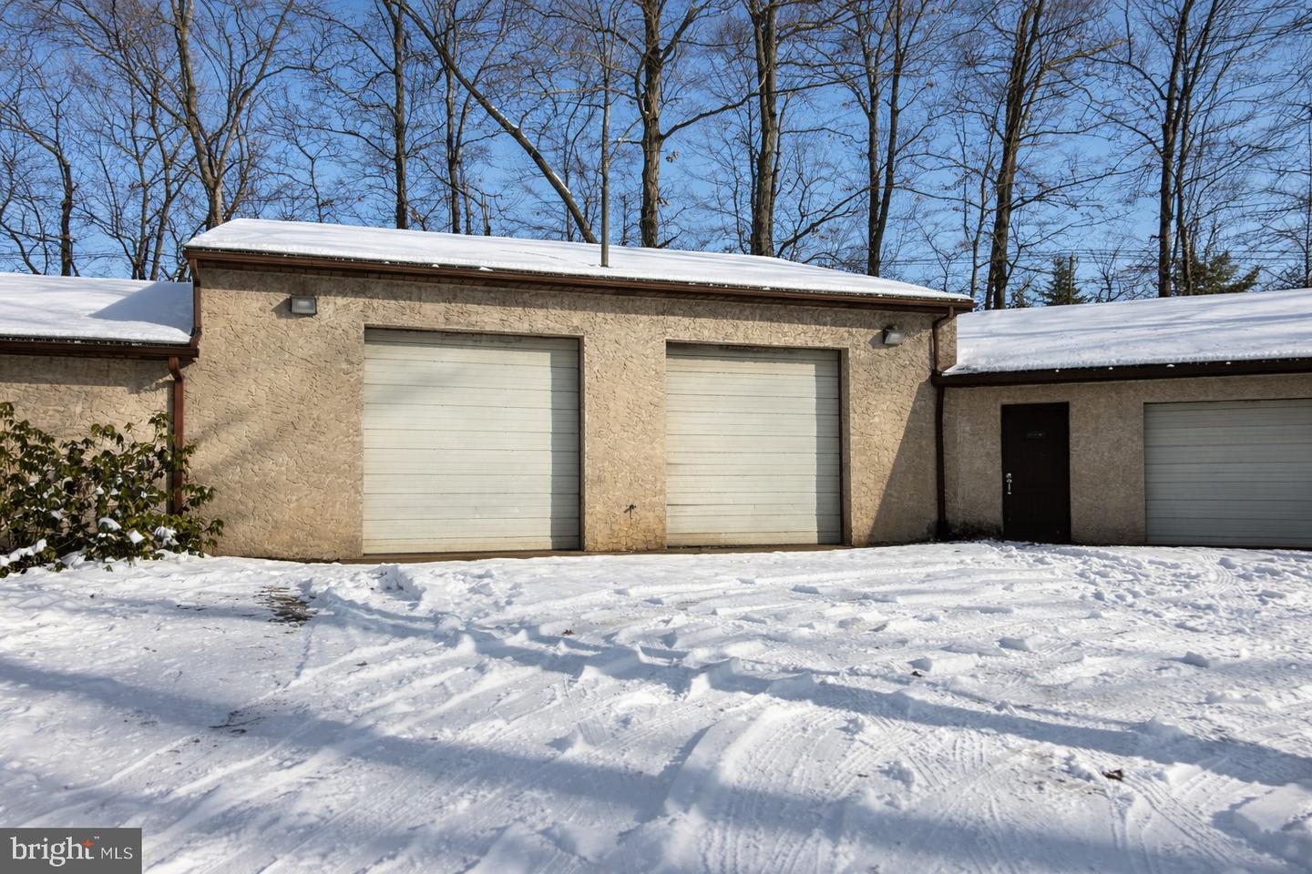 114 Airport Rd Property Photo 9