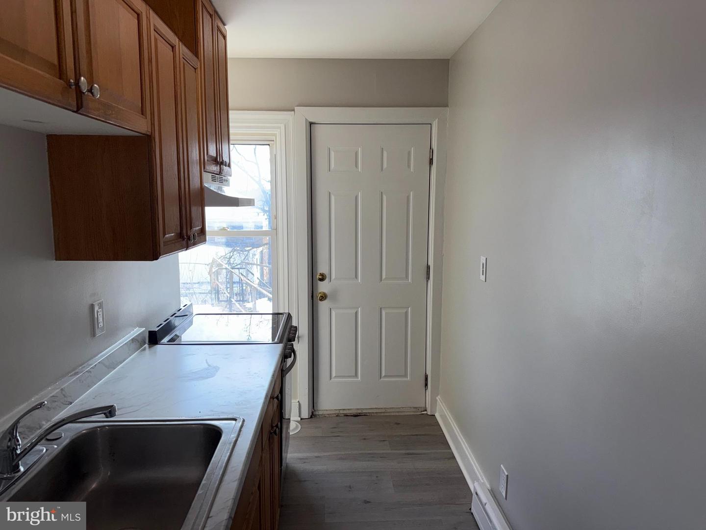 706 Chain St #3 Property Photo 8