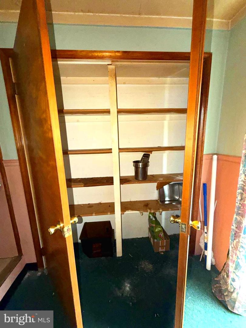 1028 Lafayette St Property Photo 3