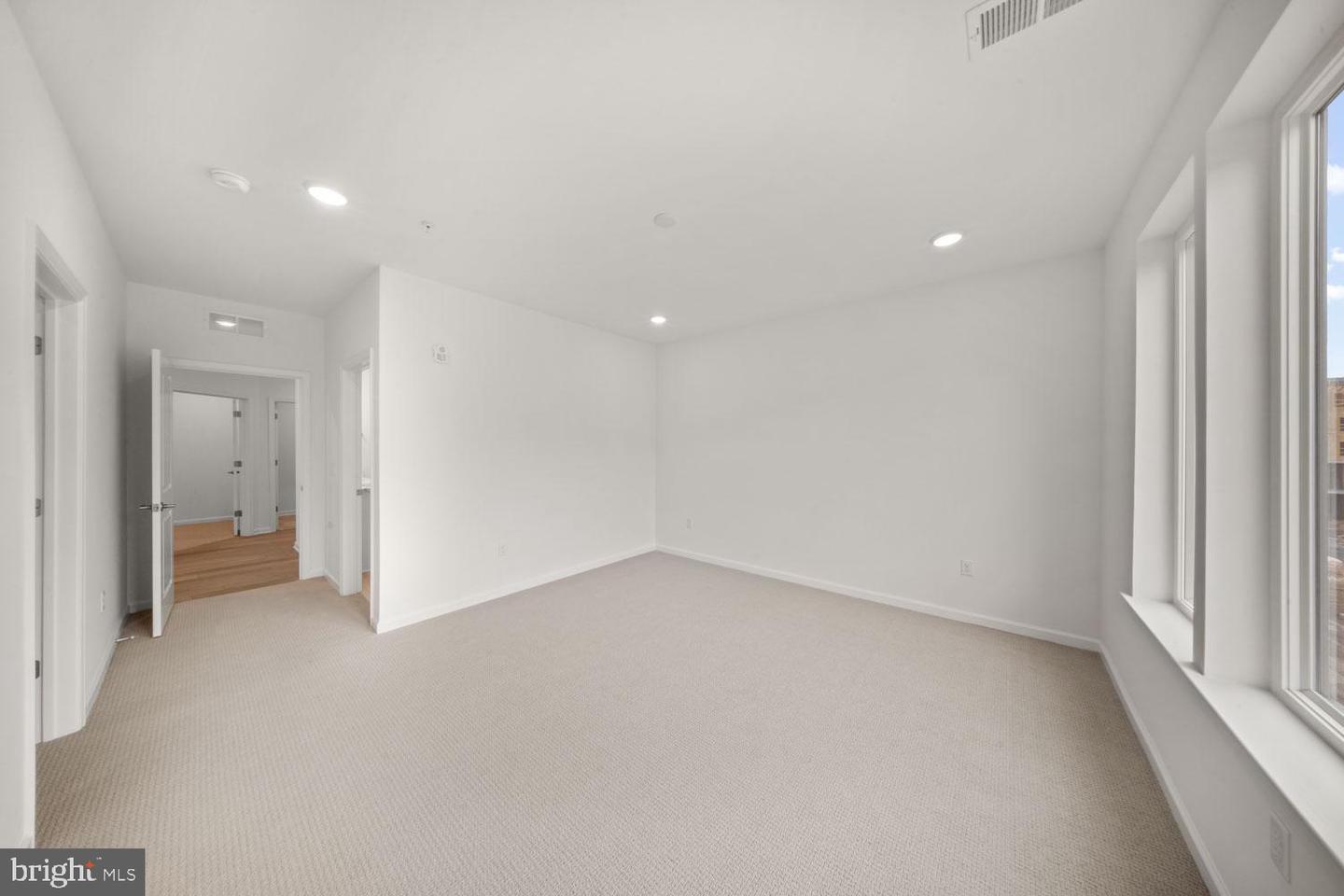 421 Washington St #108 Lewis Property Photo 16
