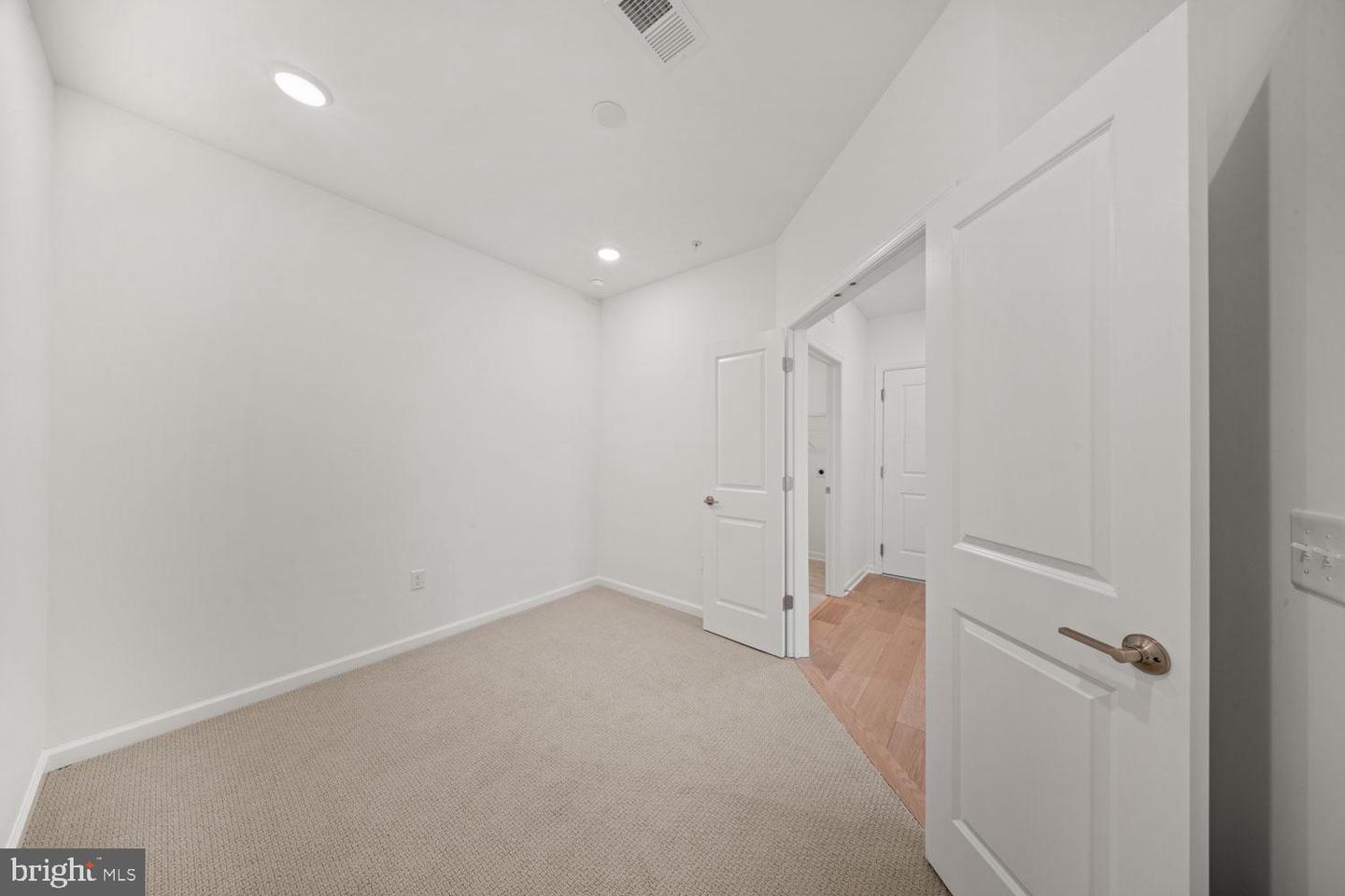 421 Washington St #108 Lewis Property Photo 22
