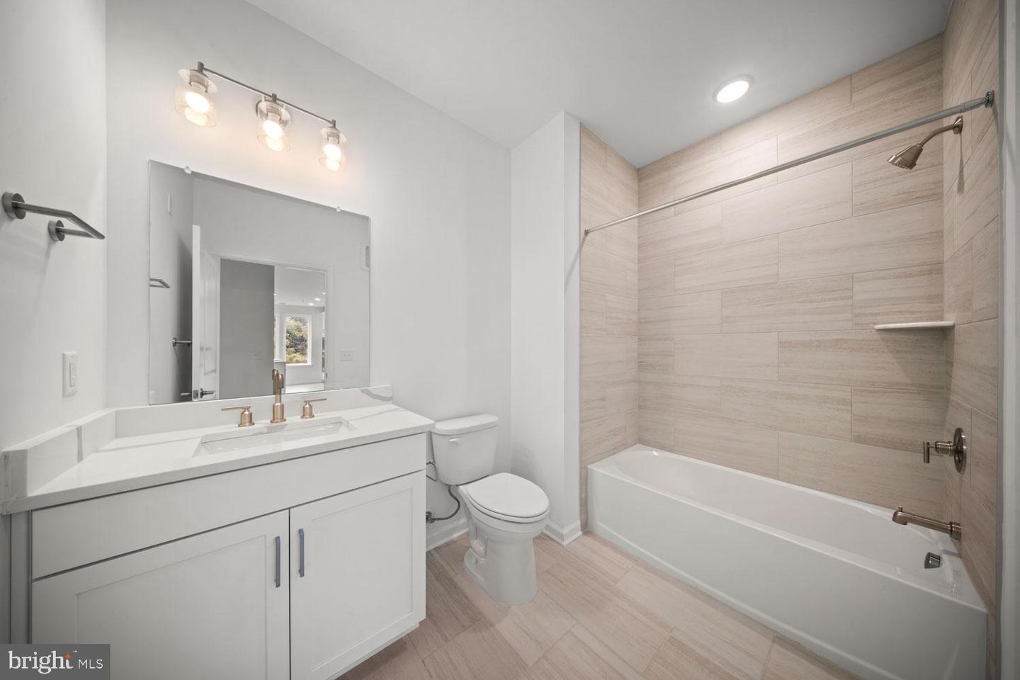 421 Washington St #108 Lewis Property Photo 26