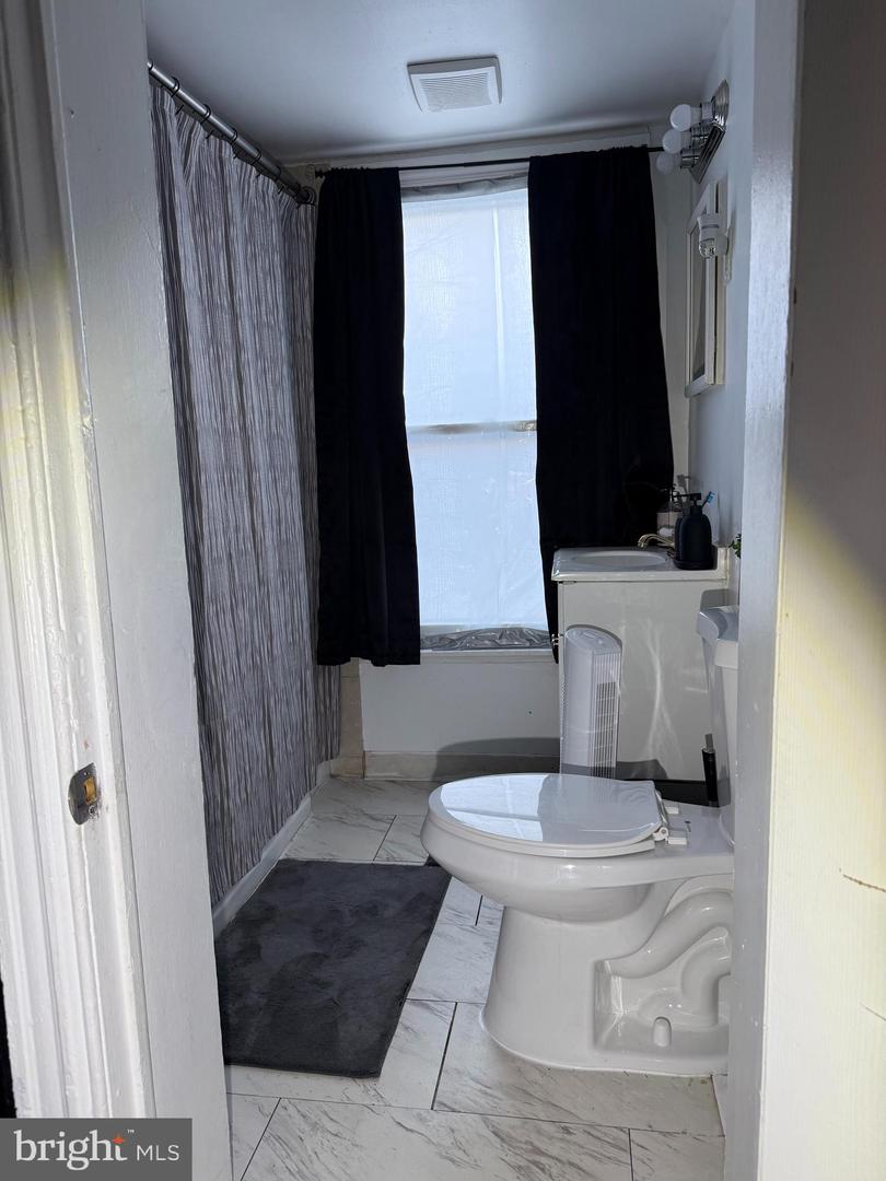 525 Kohn St Property Photo 7