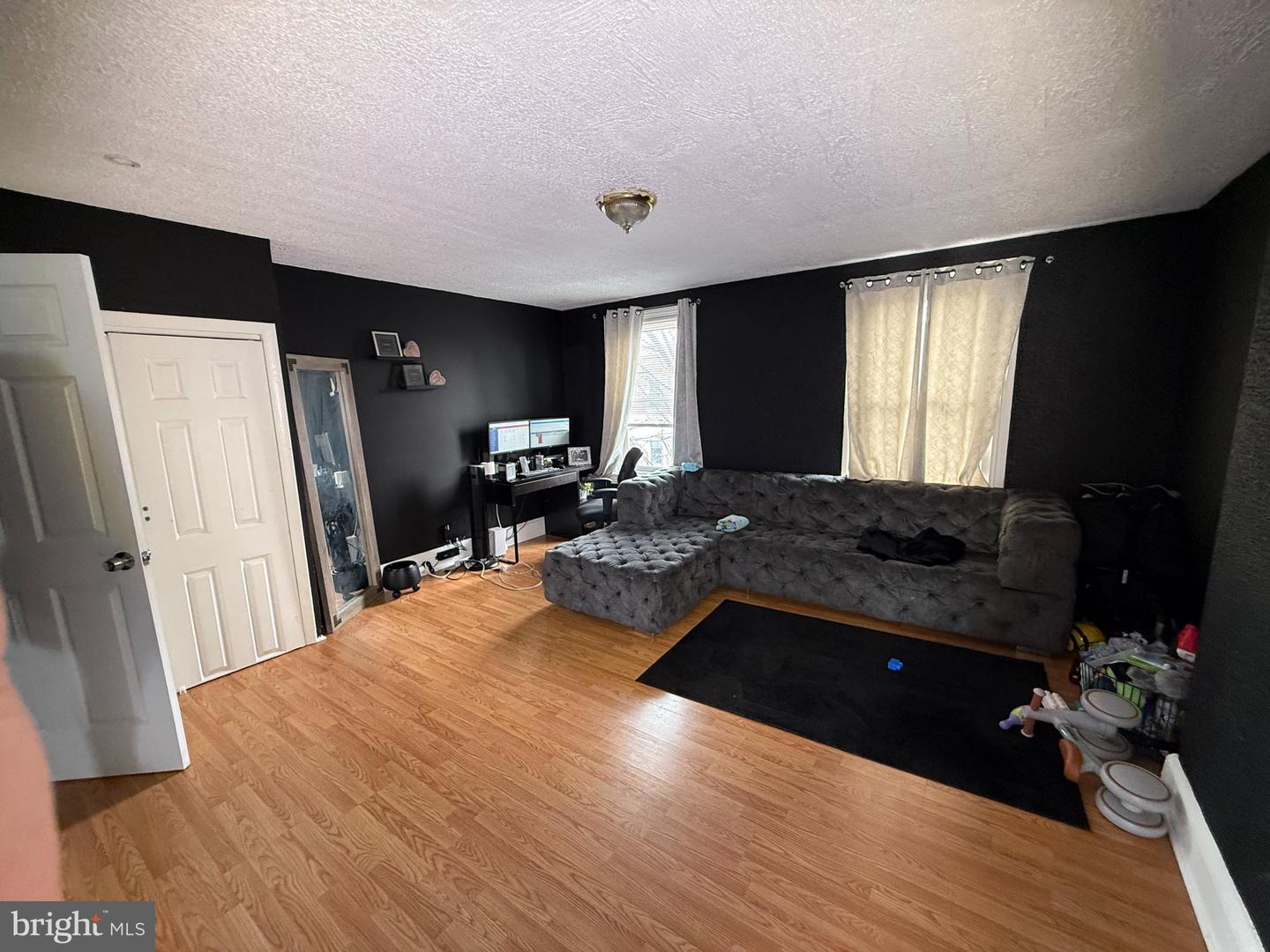 525 Kohn St Property Photo 8