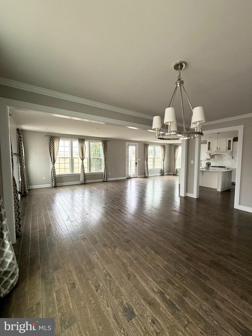 2575 Bailey Cir Property Photo 7