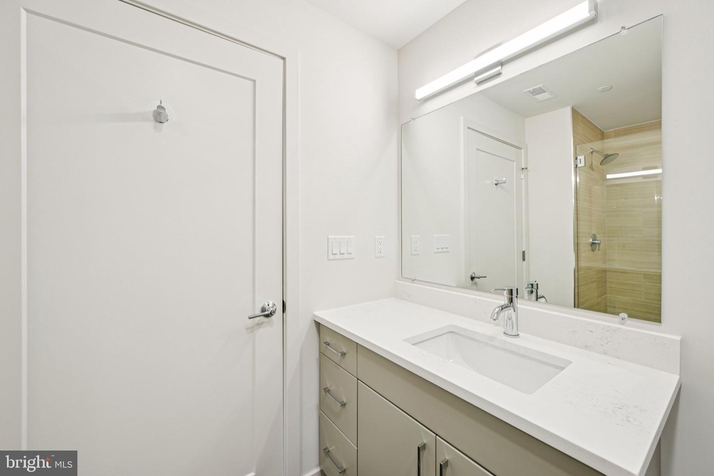 23 Rock Hill Rd #502 Property Photo 7