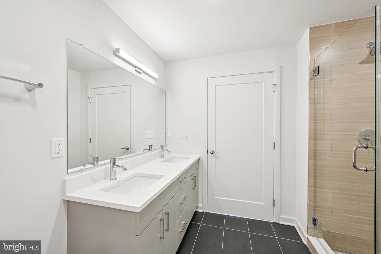23 Rock Hill Rd #511 Property Photo 6