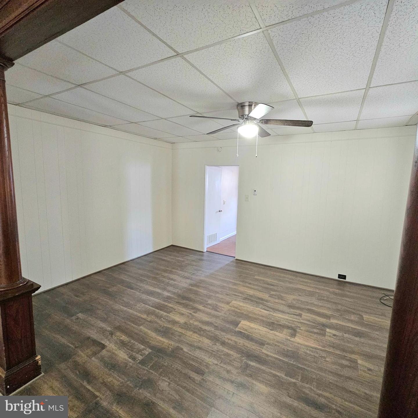115 W 4th St Property Photo 18