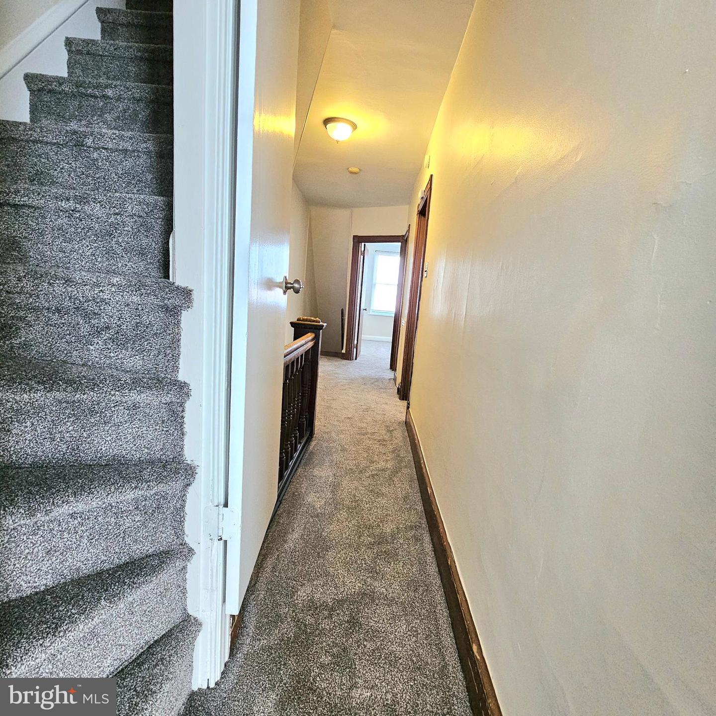 115 W 4th St Property Photo 41