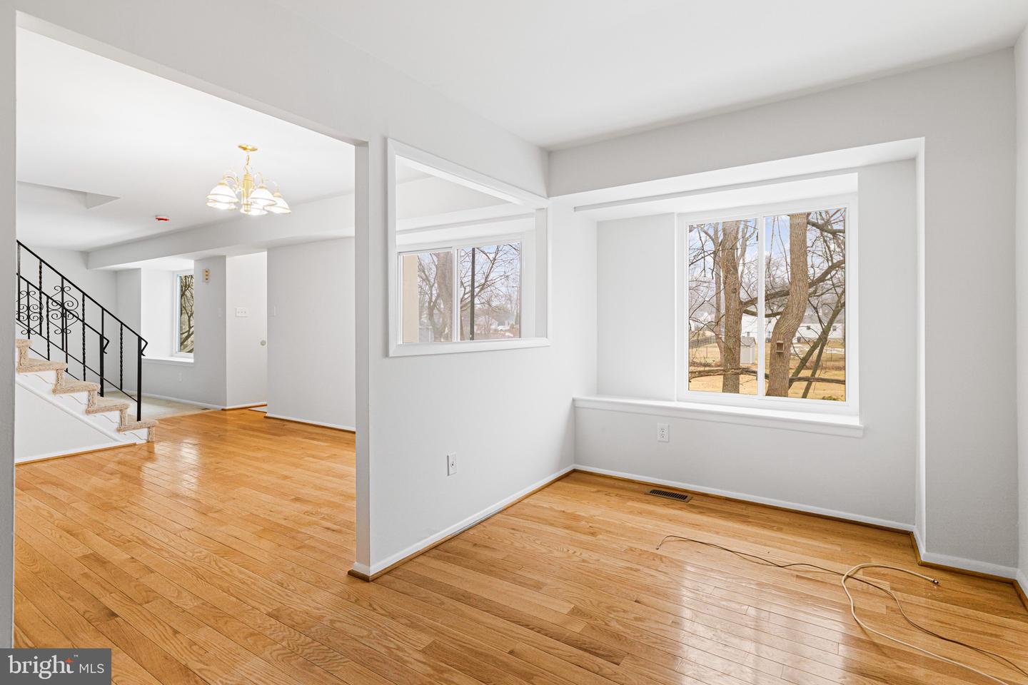 22 Fitzwatertown Rd #unit C-8 Property Photo 10