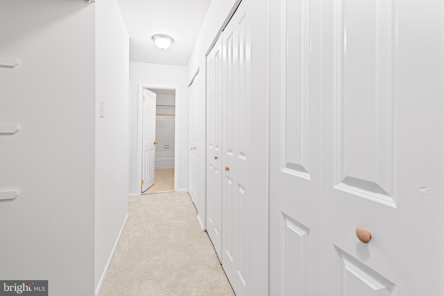 22 Fitzwatertown Rd #unit C-8 Property Photo 15