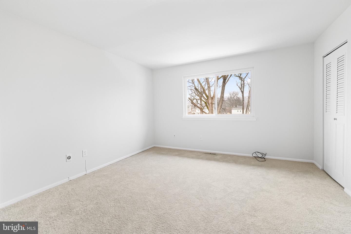 22 Fitzwatertown Rd #unit C-8 Property Photo 16
