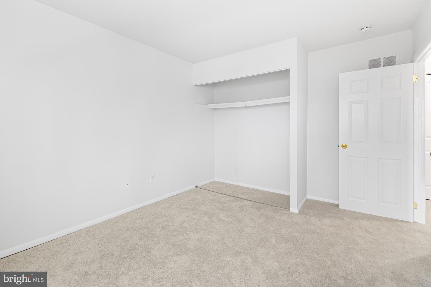 22 Fitzwatertown Rd #unit C-8 Property Photo 20