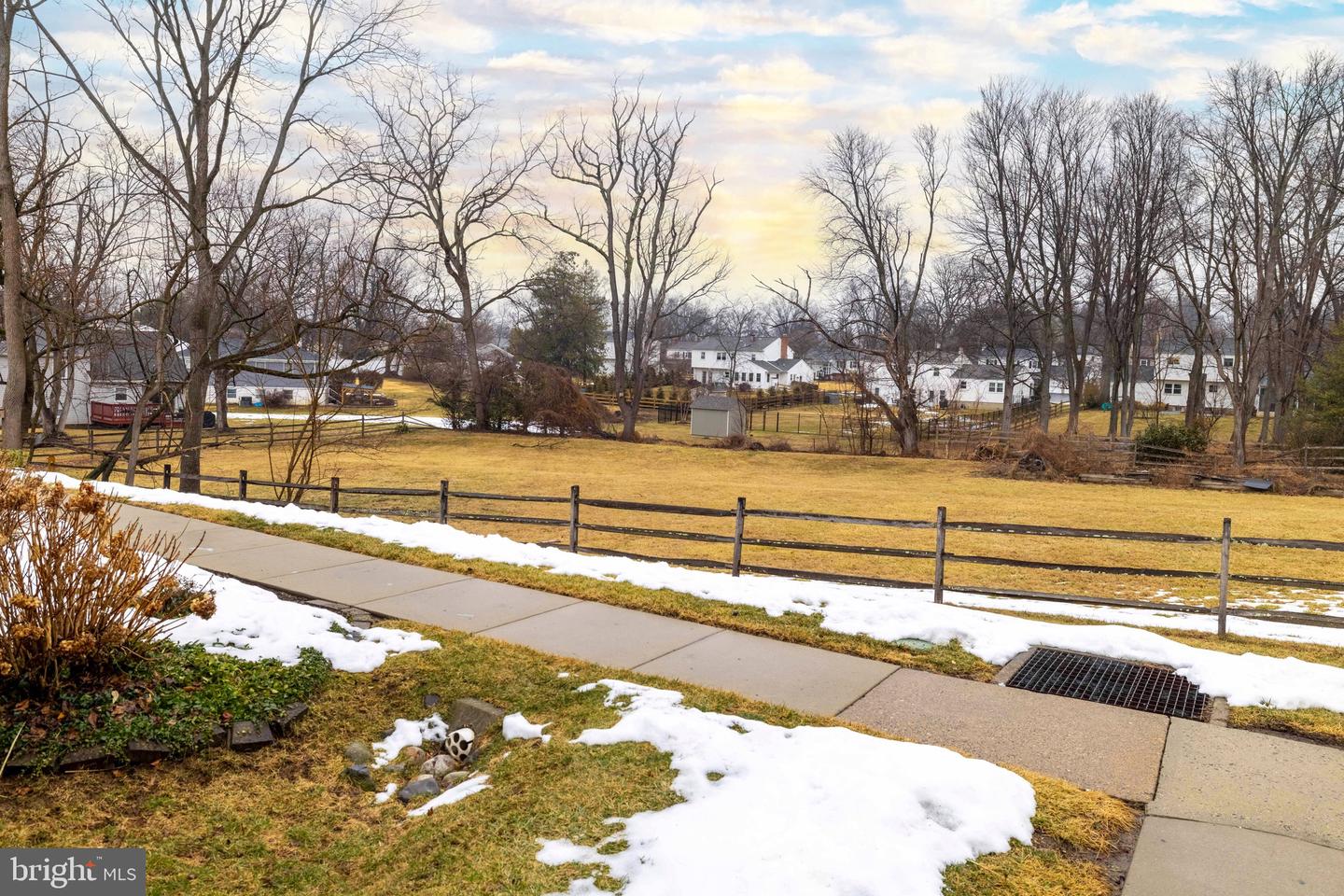 22 Fitzwatertown Rd #unit C-8 Property Photo 26