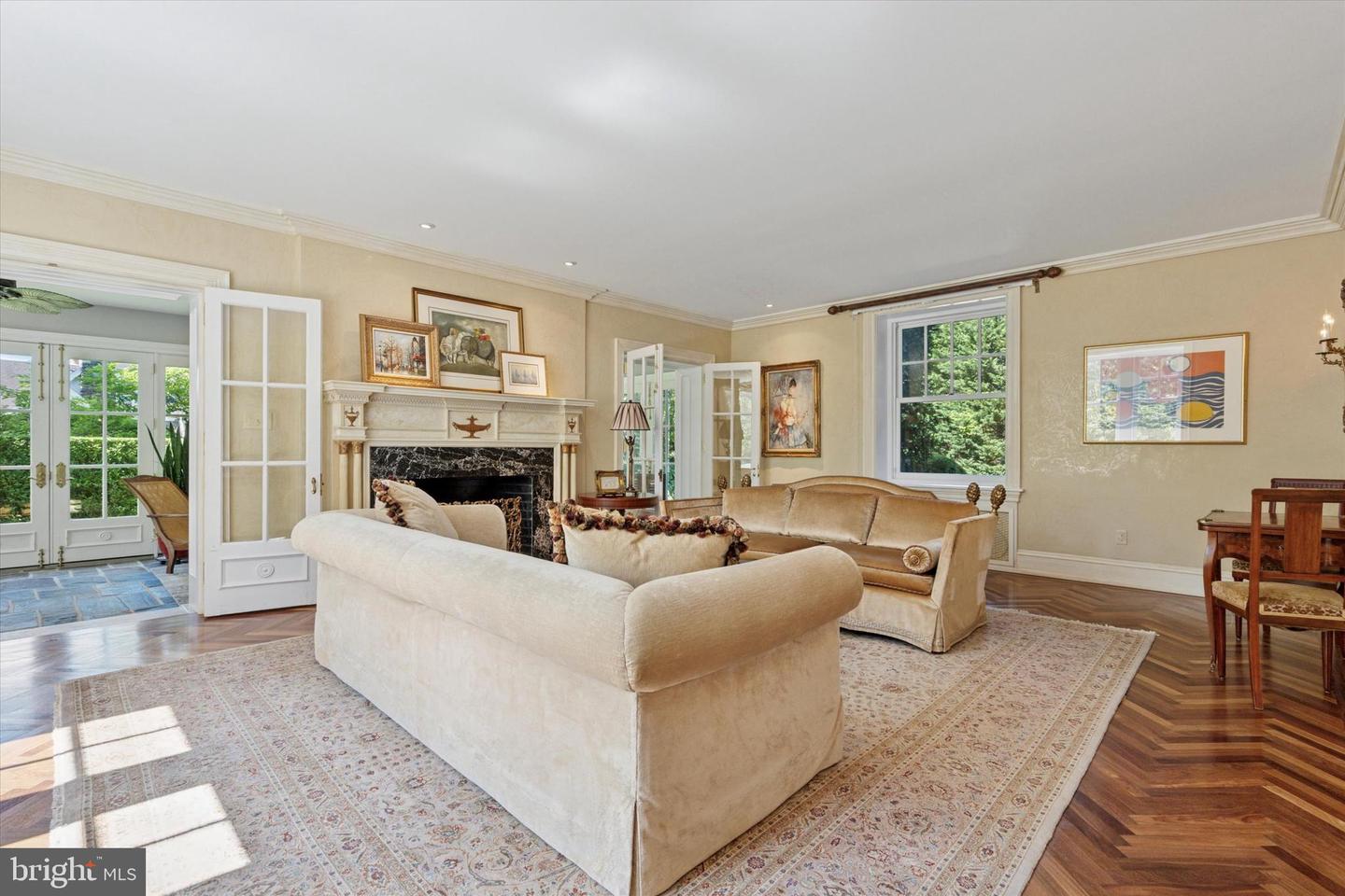 281 Winding Way Property Photo 10