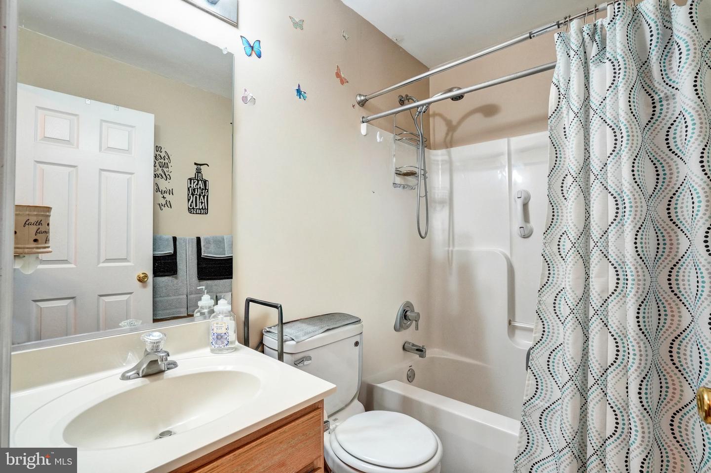 1623 Brynne Ln Property Photo 23